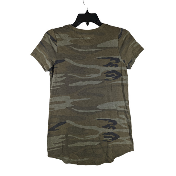 Zoe Liv Camo Print Tshirt XS Green Short Sleeve Hi Low Hem Crew Layer Camouflage - Picture 8 of 8